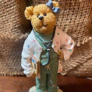 Boyd’s Bear & Friends Bearstone Collection Nurse Doesitall Figurine with Box.